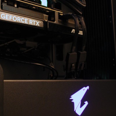 PC Gamer LYT V20 - Desempenho Superior com Intel i7-14700KF e RTX 5070, PC para Jogos Exigentes